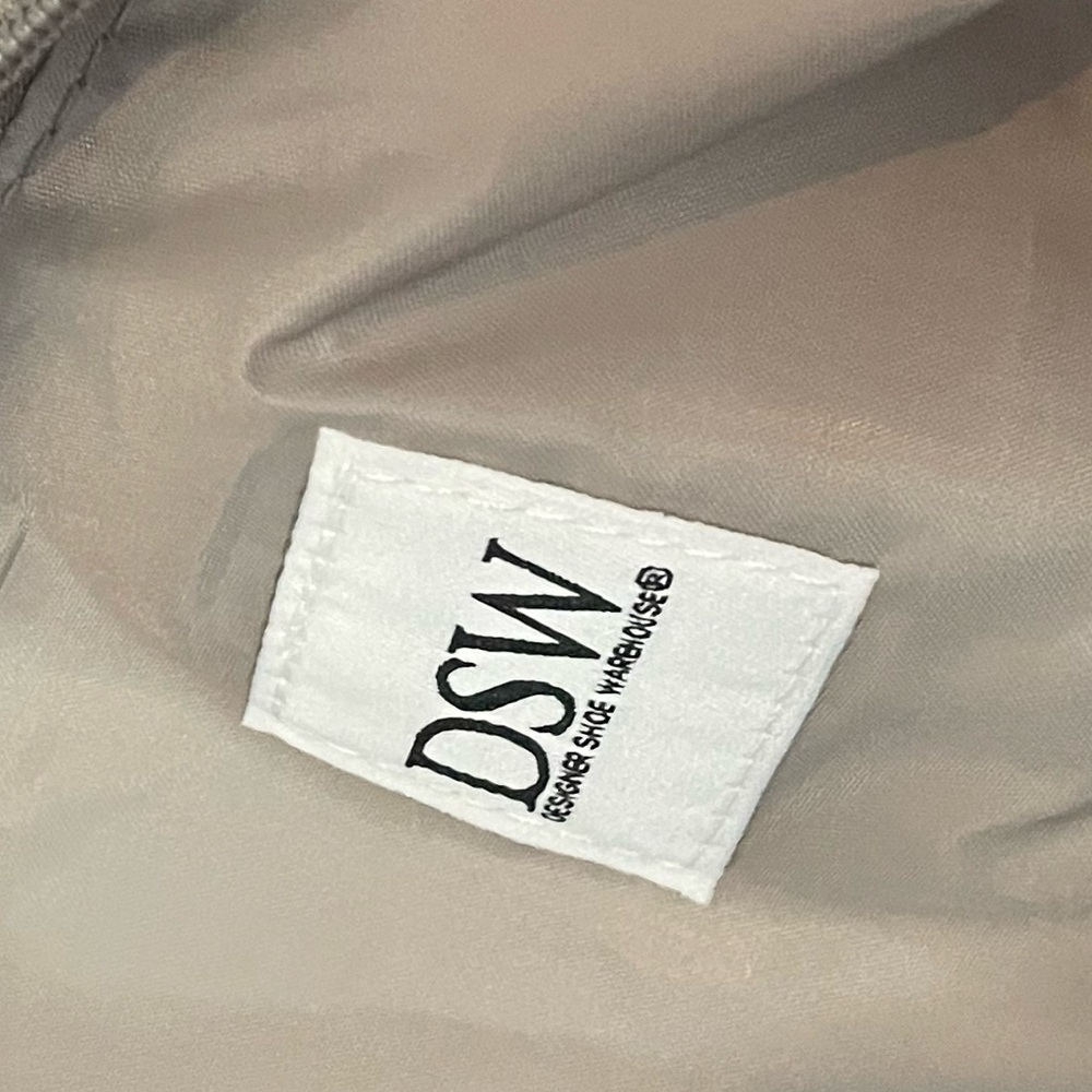 DSW Weekender Gray Tote Bag - Picture 9 of 10